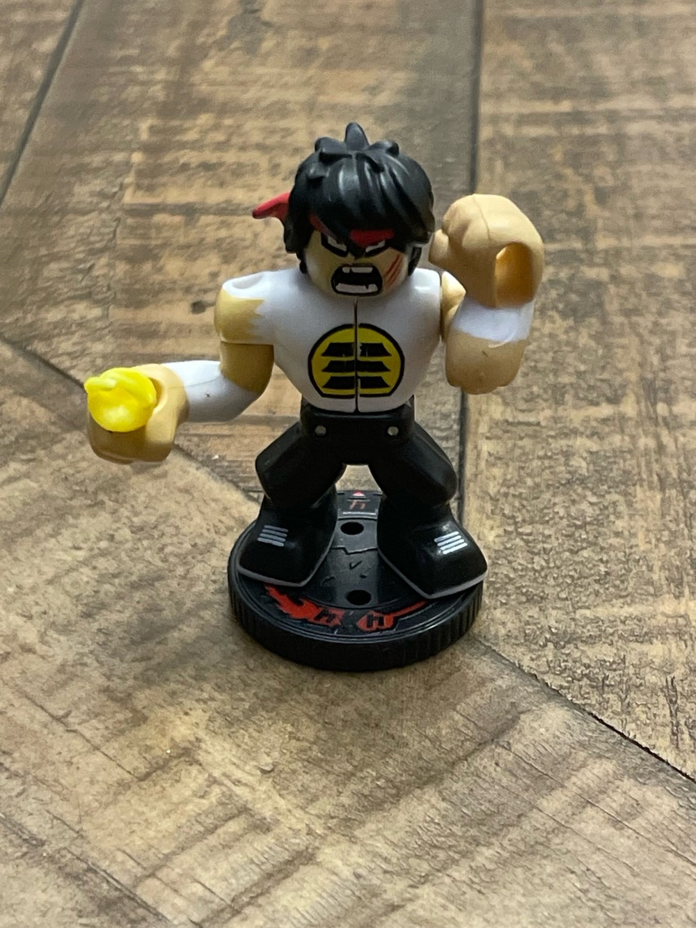 Akedo Ultimate Arcade Warriors Series 1 Chux Lee Battling Action Figure